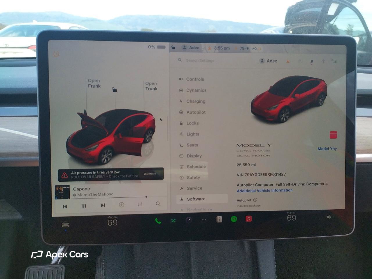 Tesla Model Y 2024