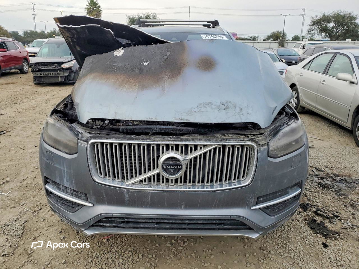 Volvo XC90 2018
