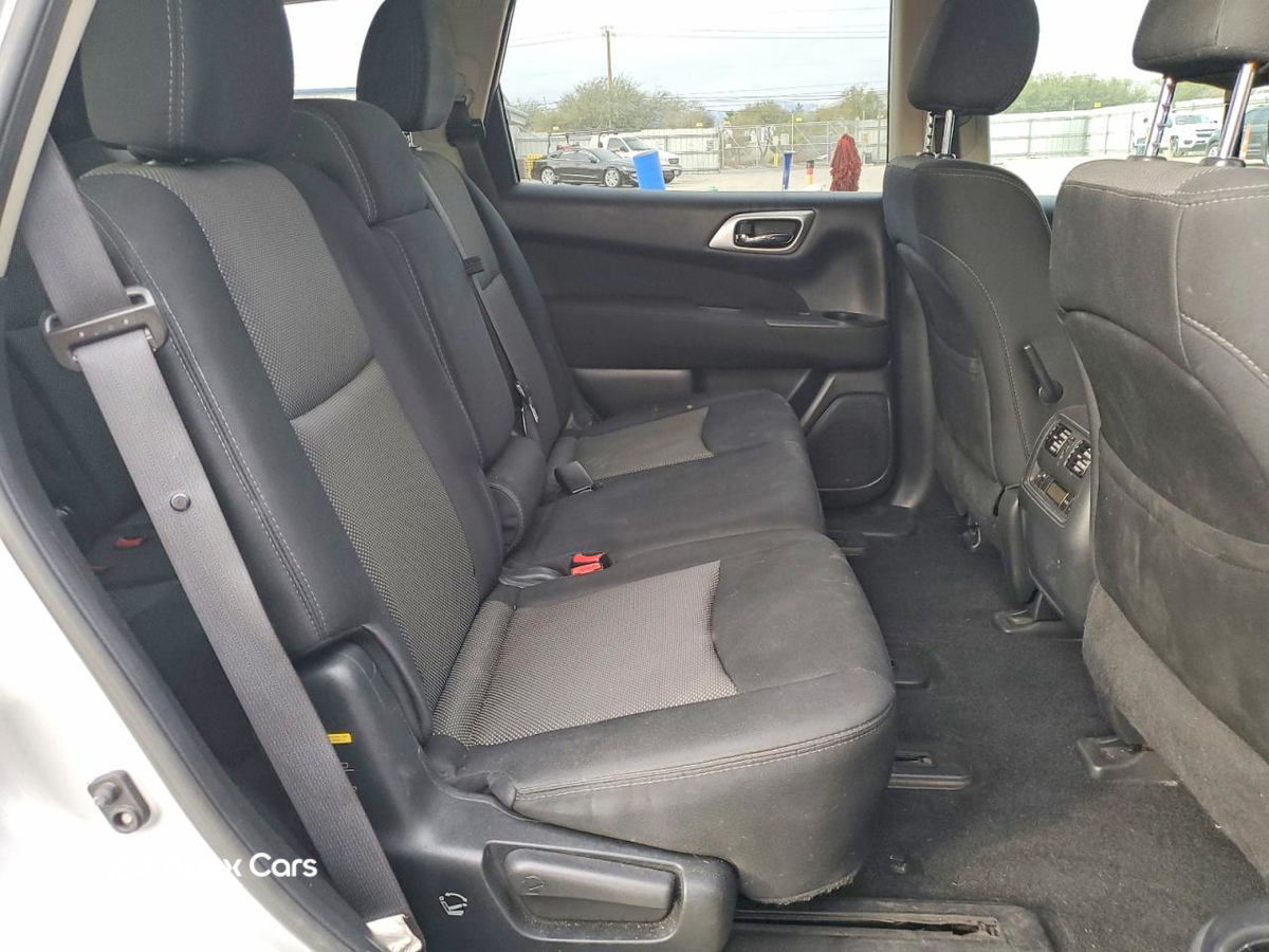 Nissan Pathfinder 2017