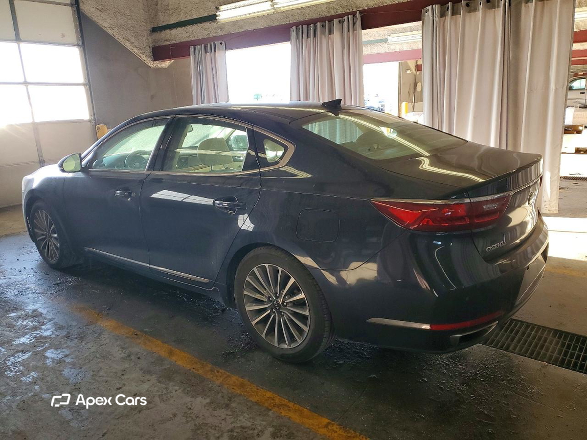 Kia Cadenza 2017
