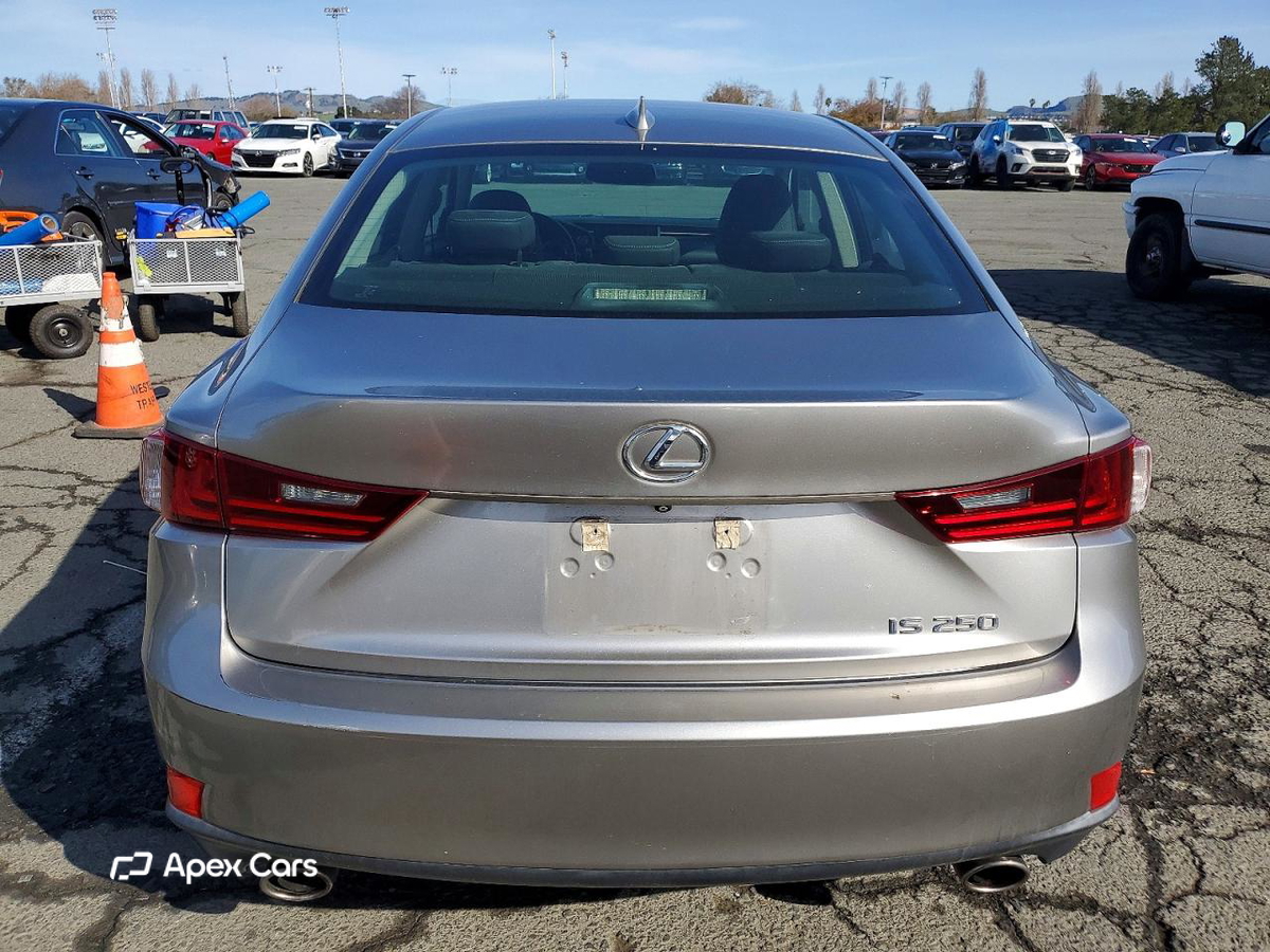 Lexus IS 2015