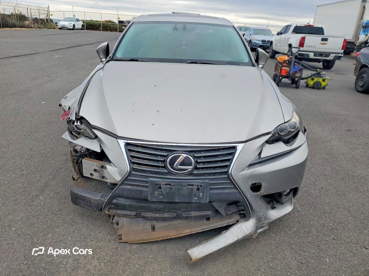Lexus IS 2016