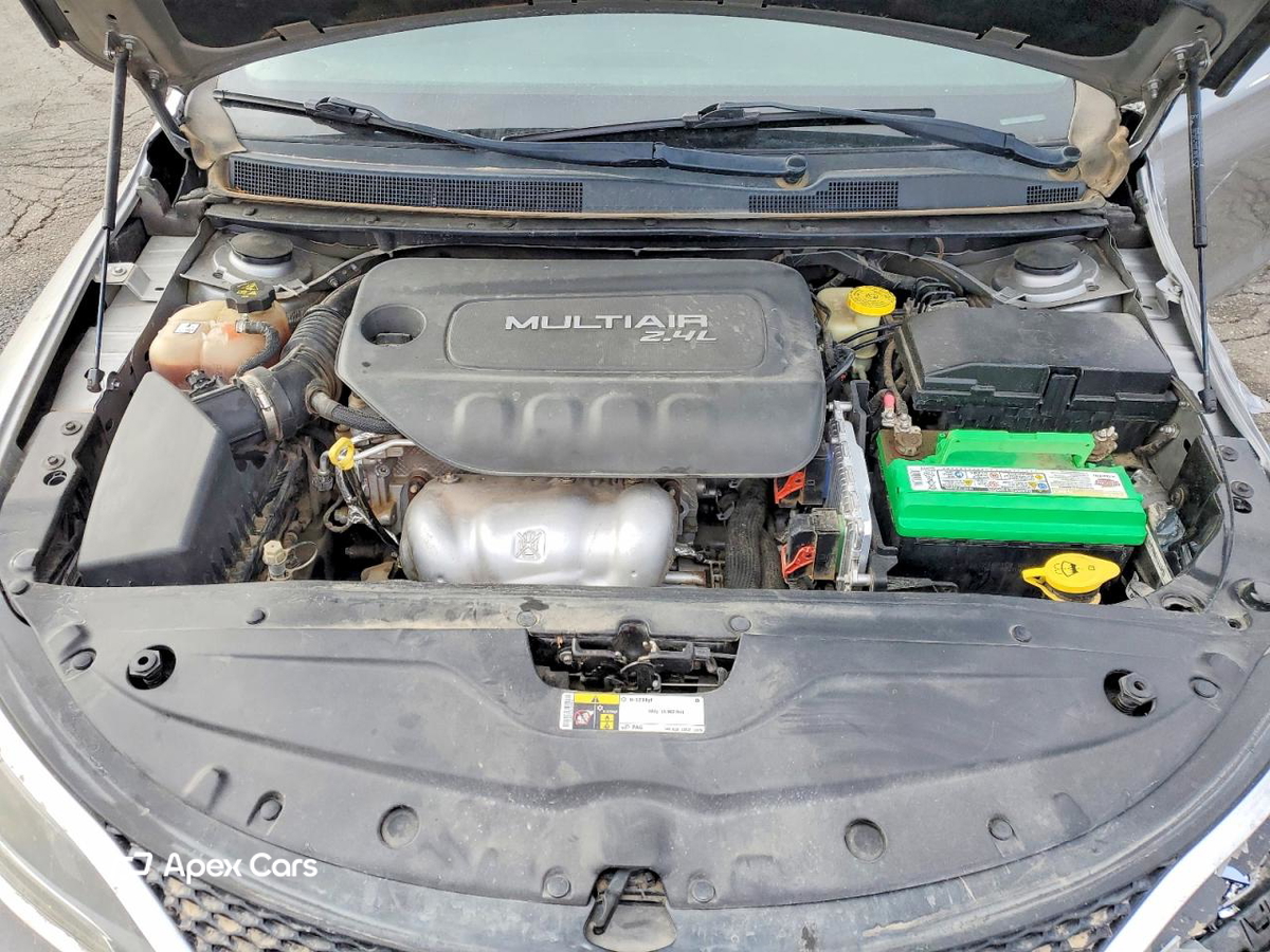 Chrysler 200 2016
