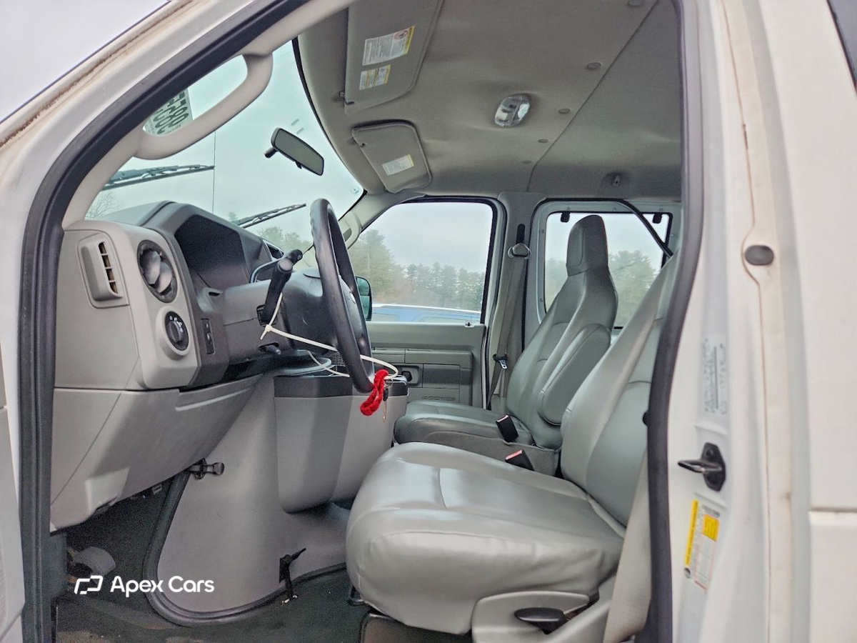 Ford Econoline 2013