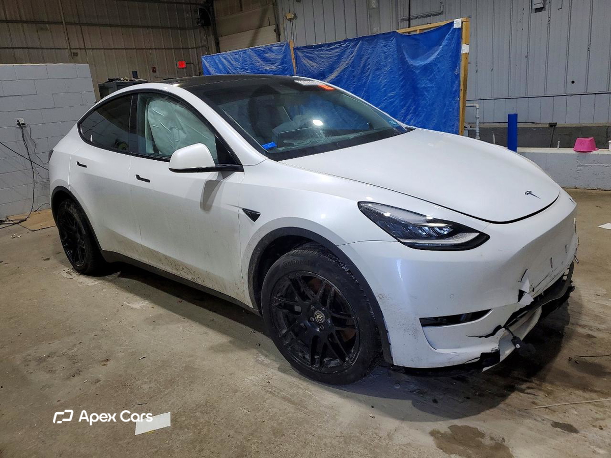 Tesla Model Y 2022