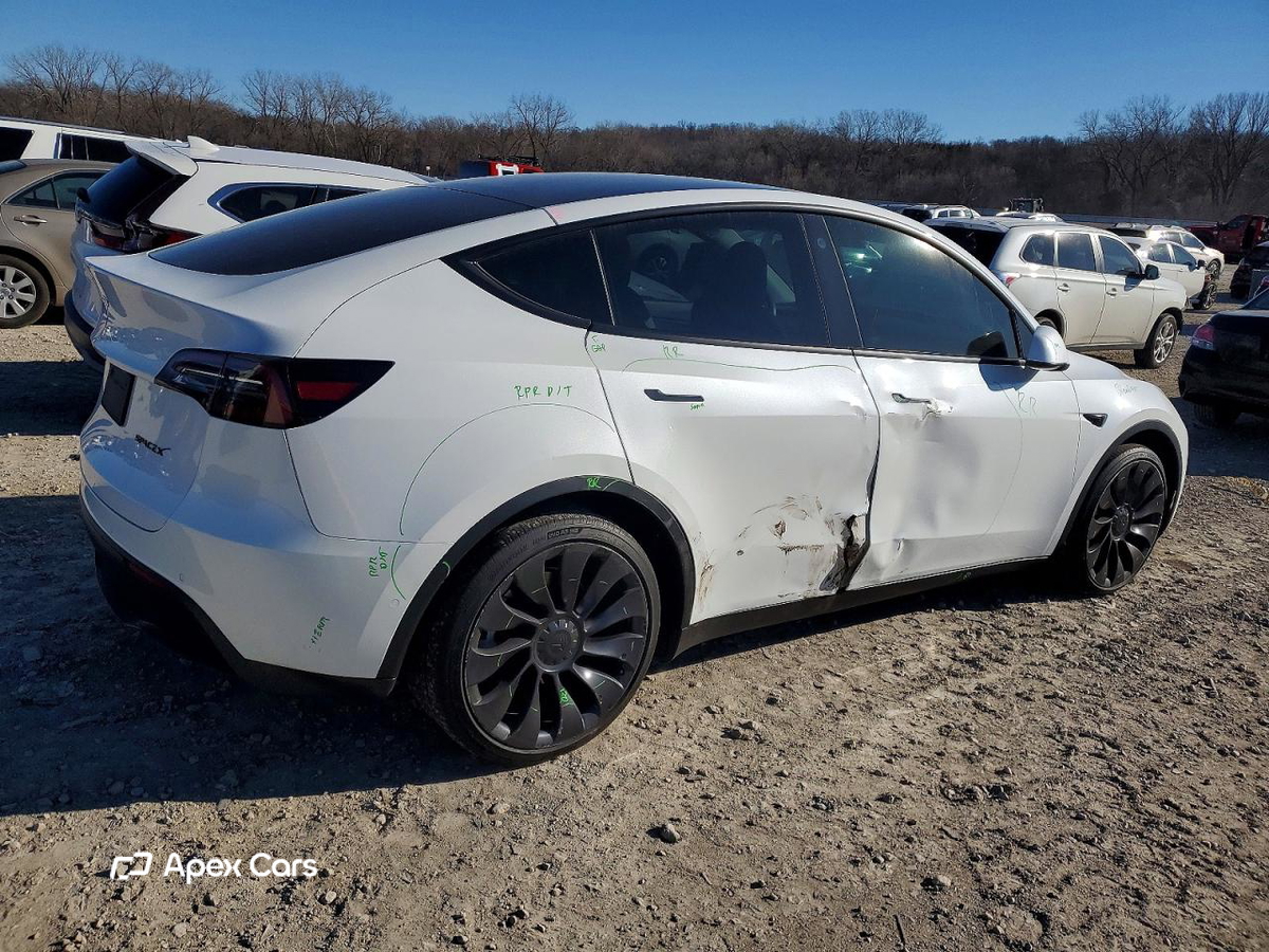 Tesla Model Y 2021