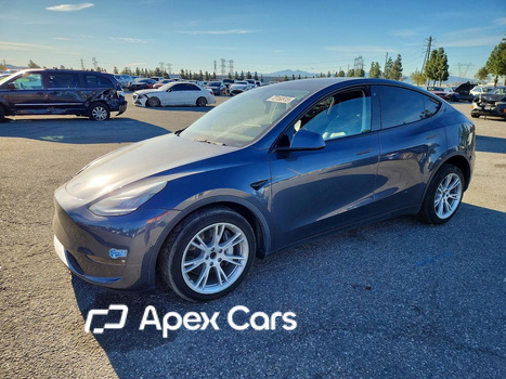 Tesla Model Y 2021 - Image 1 of 13