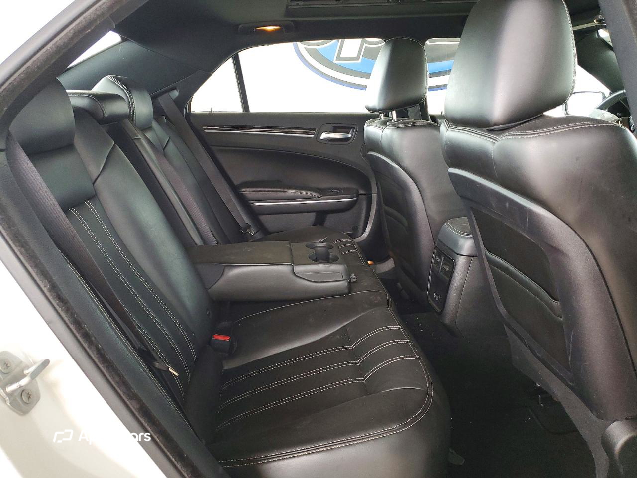 Chrysler 300 2022