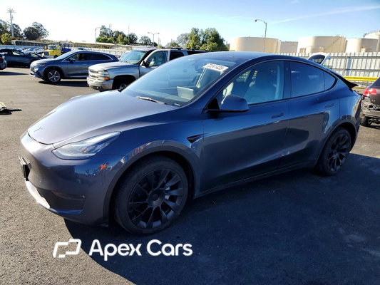 Tesla Model Y 2023 - Image 1 of 13