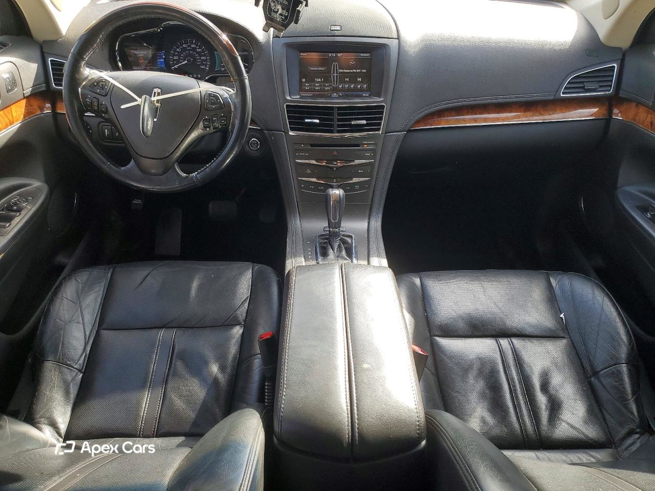 Lincoln MKT 2014