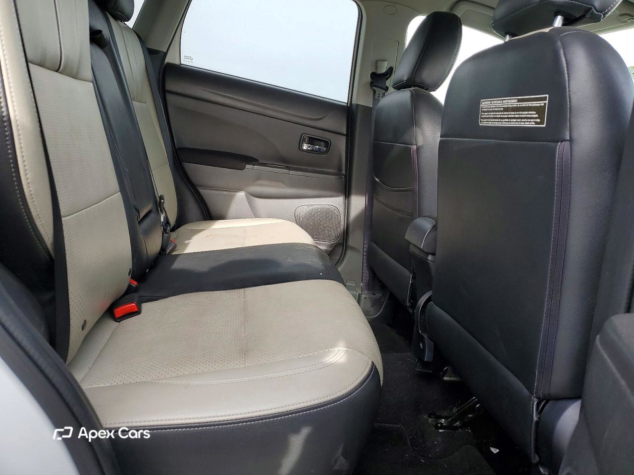 Mitsubishi Outlander 2013