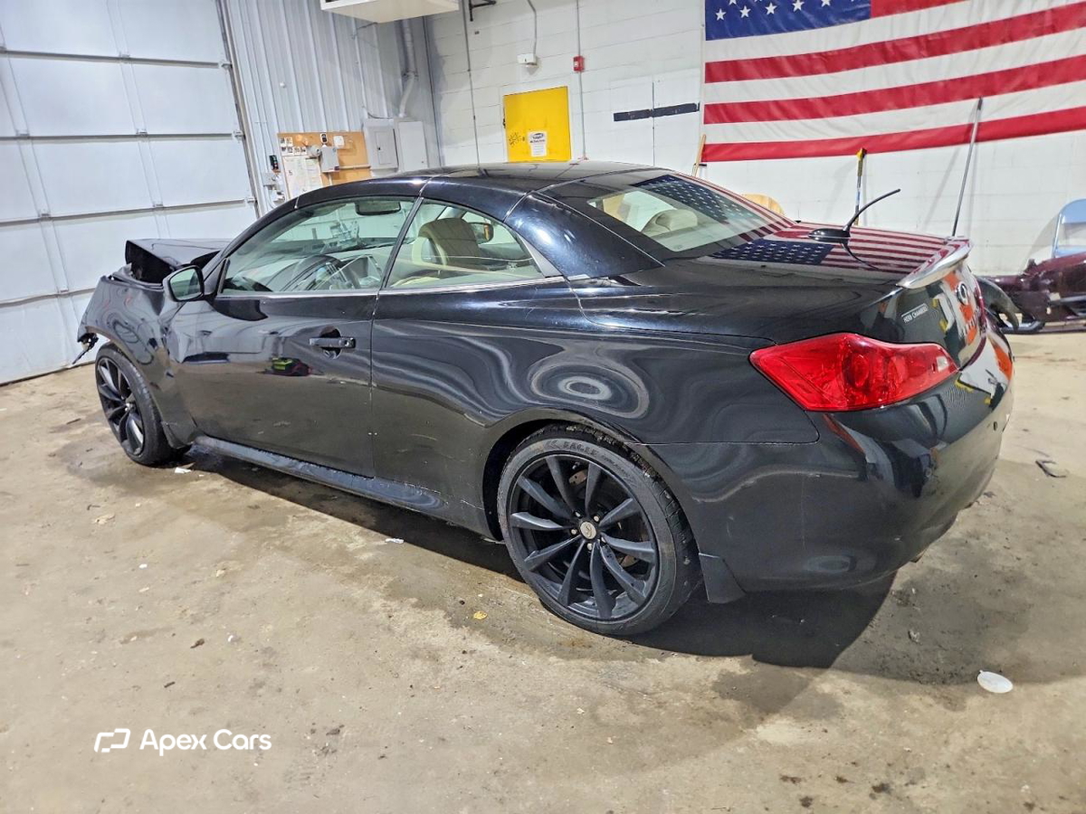 Infiniti G 2010