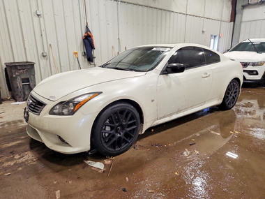 Infiniti Q60 2015 - Image 1 of 13
