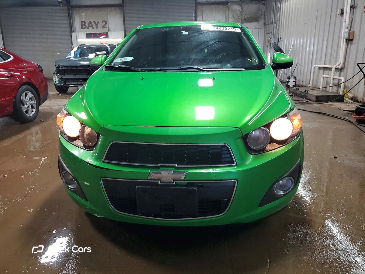 Chevrolet Sonic 2015