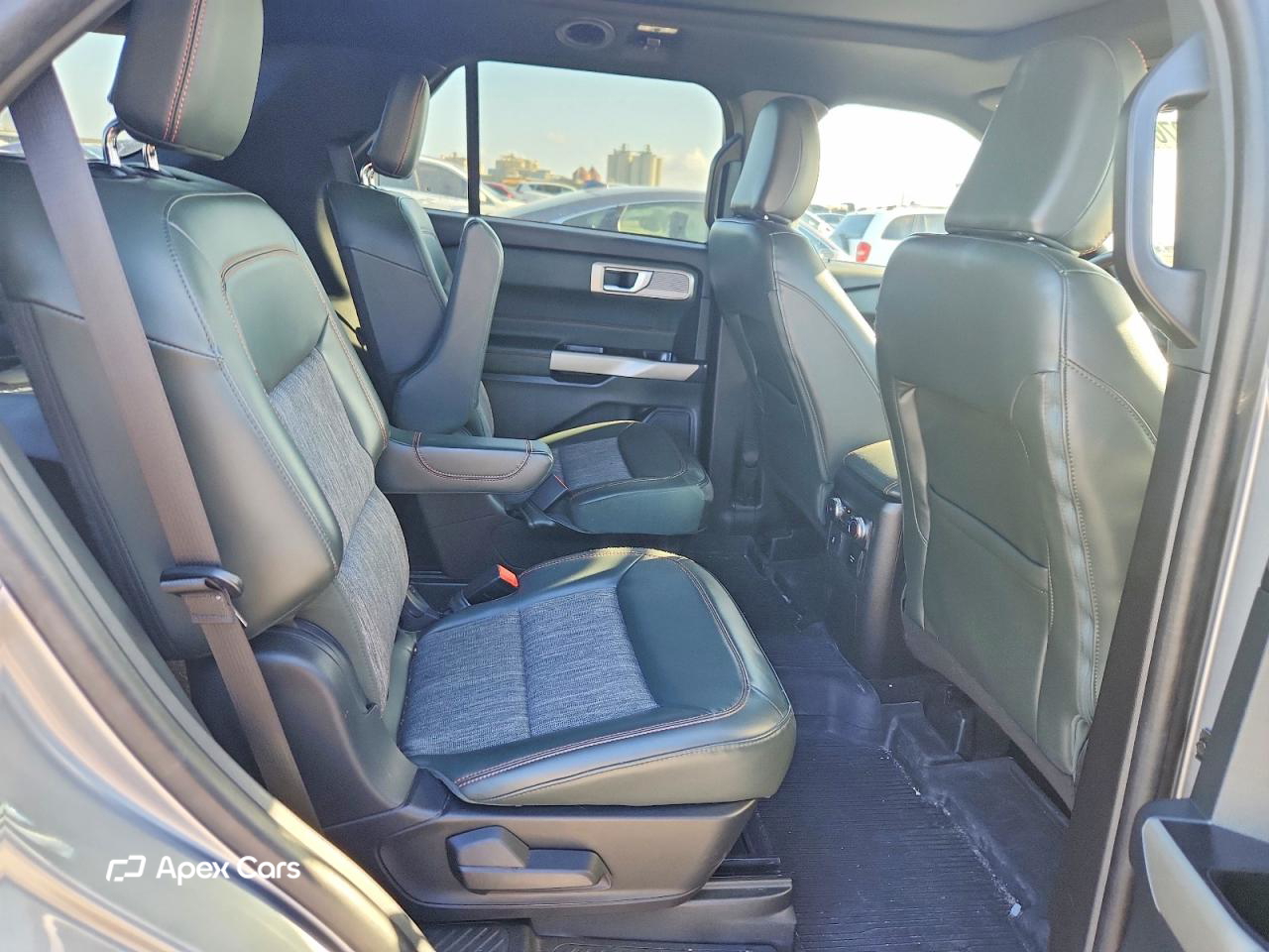 Ford Explorer 2023