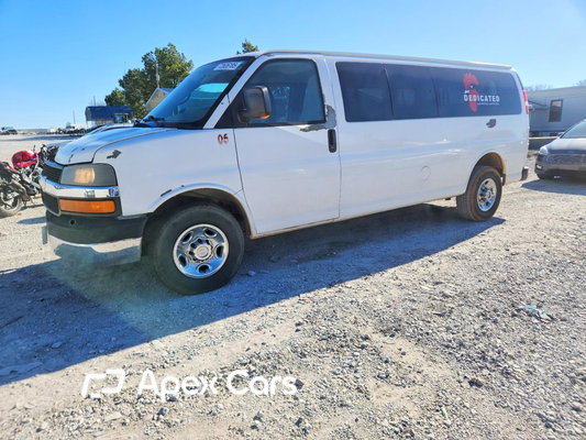 Chevrolet Express 2011 - Image 1 of 14