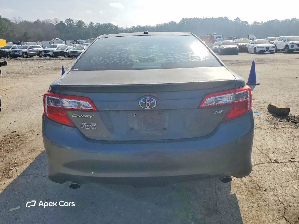 Toyota Camry 2012