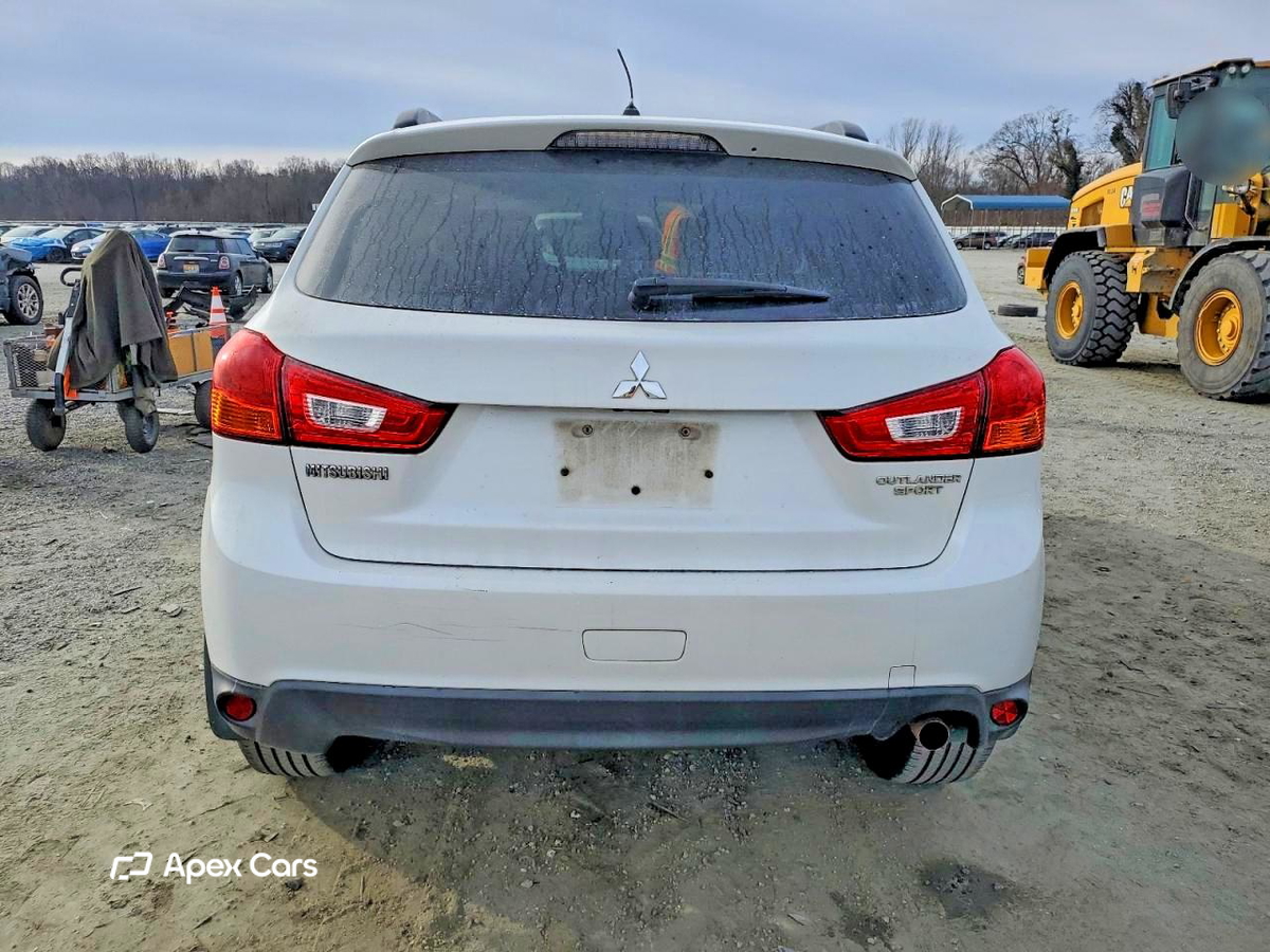 Mitsubishi Outlander 2015