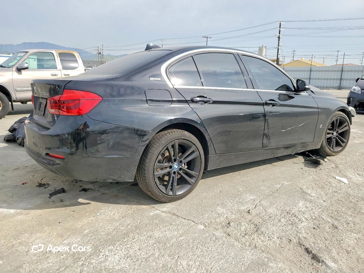 BMW Series 3 2017