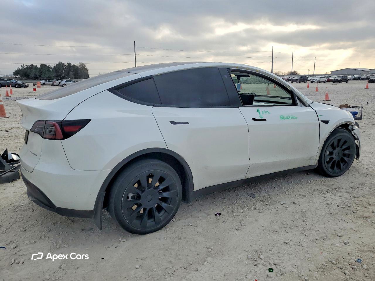 Tesla Model Y 2023