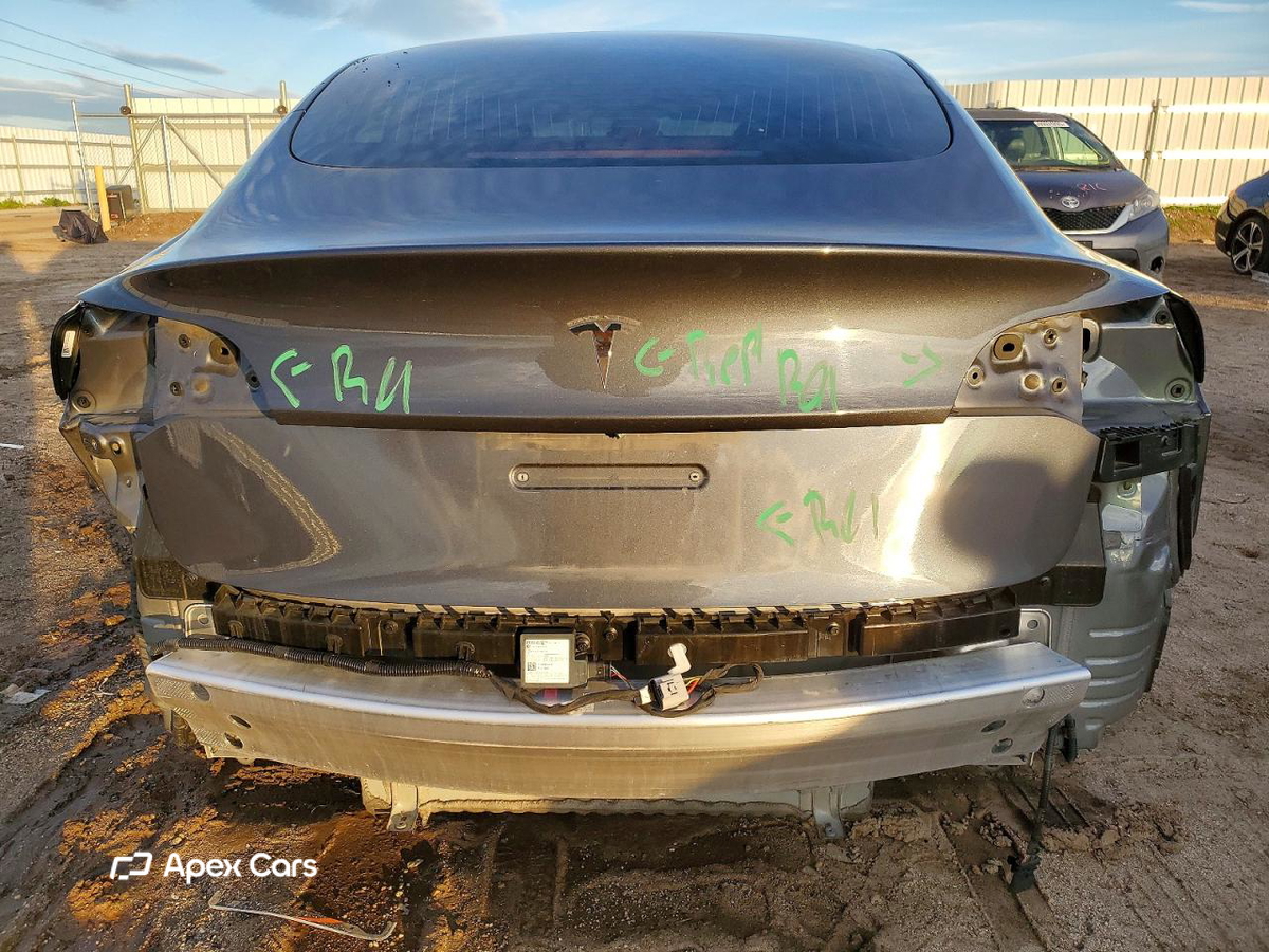Tesla Model 3 2020