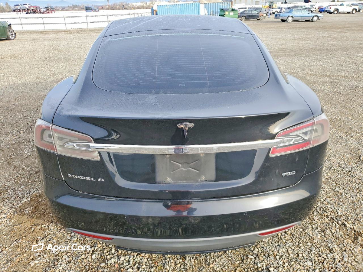Tesla Model S 2016
