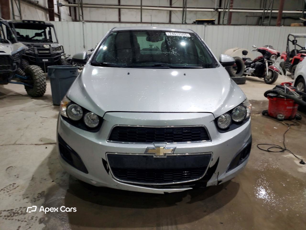 Chevrolet Sonic 2016