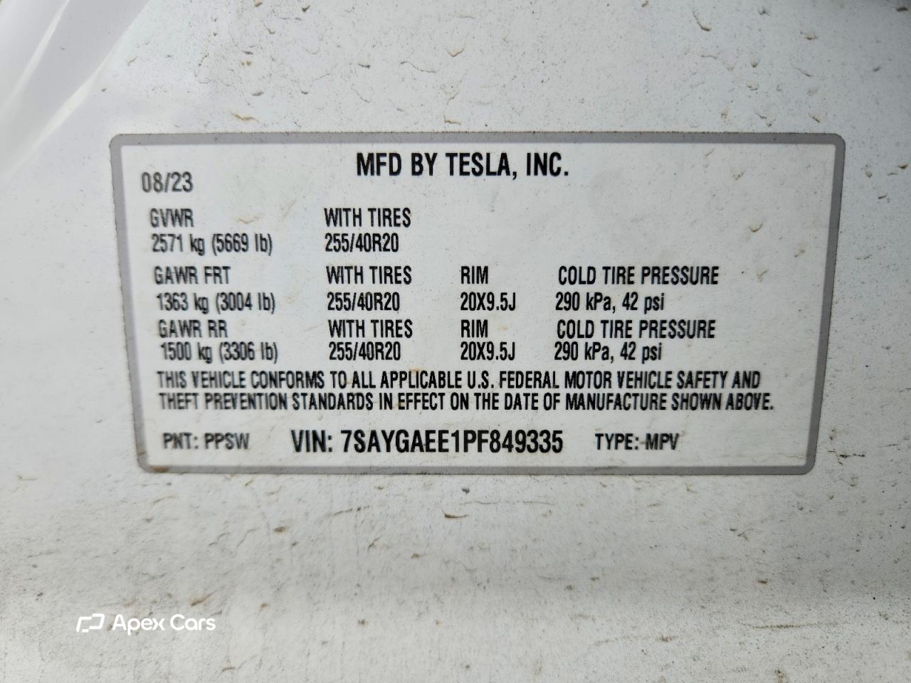 Tesla Model Y 2023