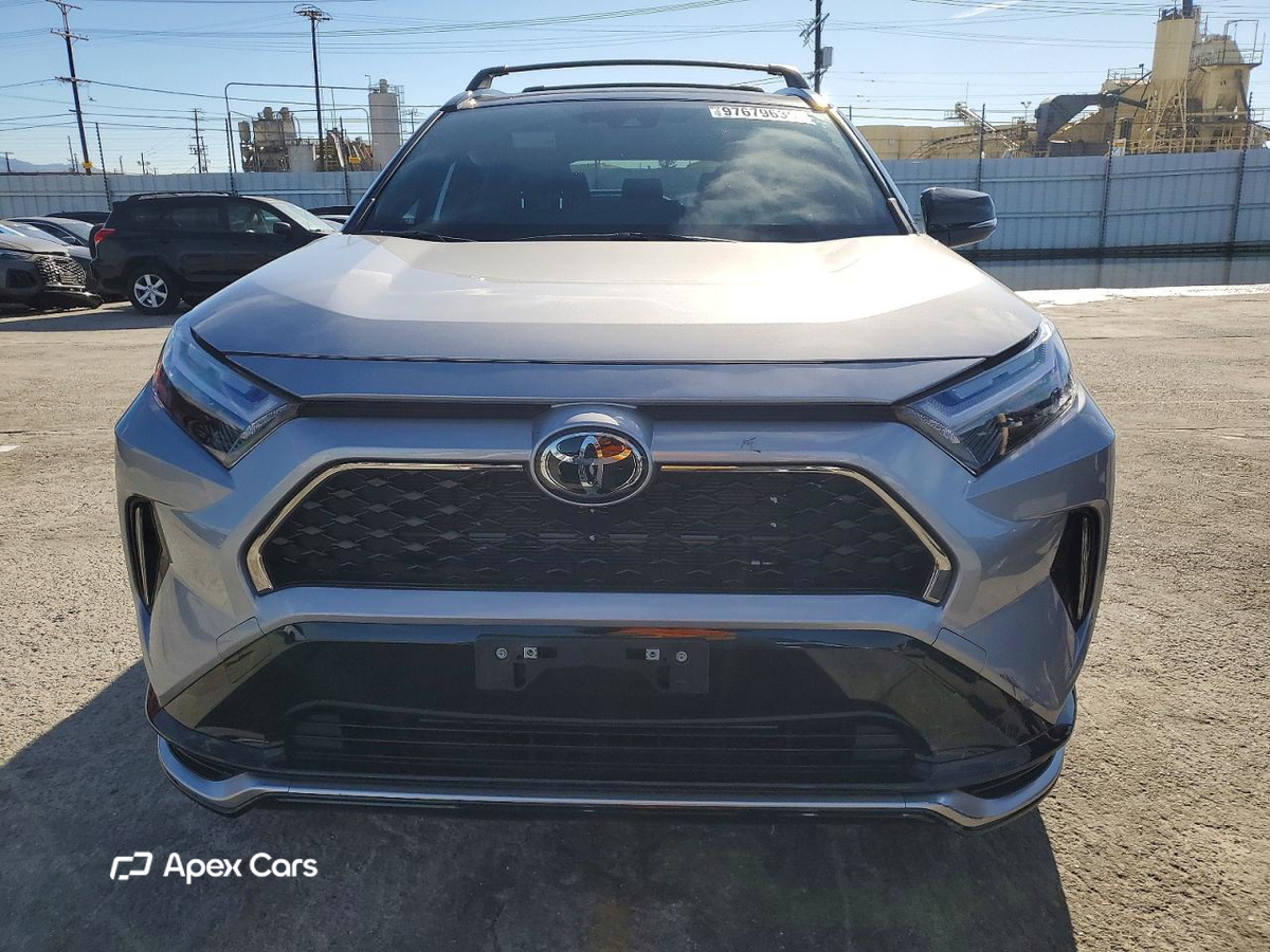 Toyota RAV 4 2025