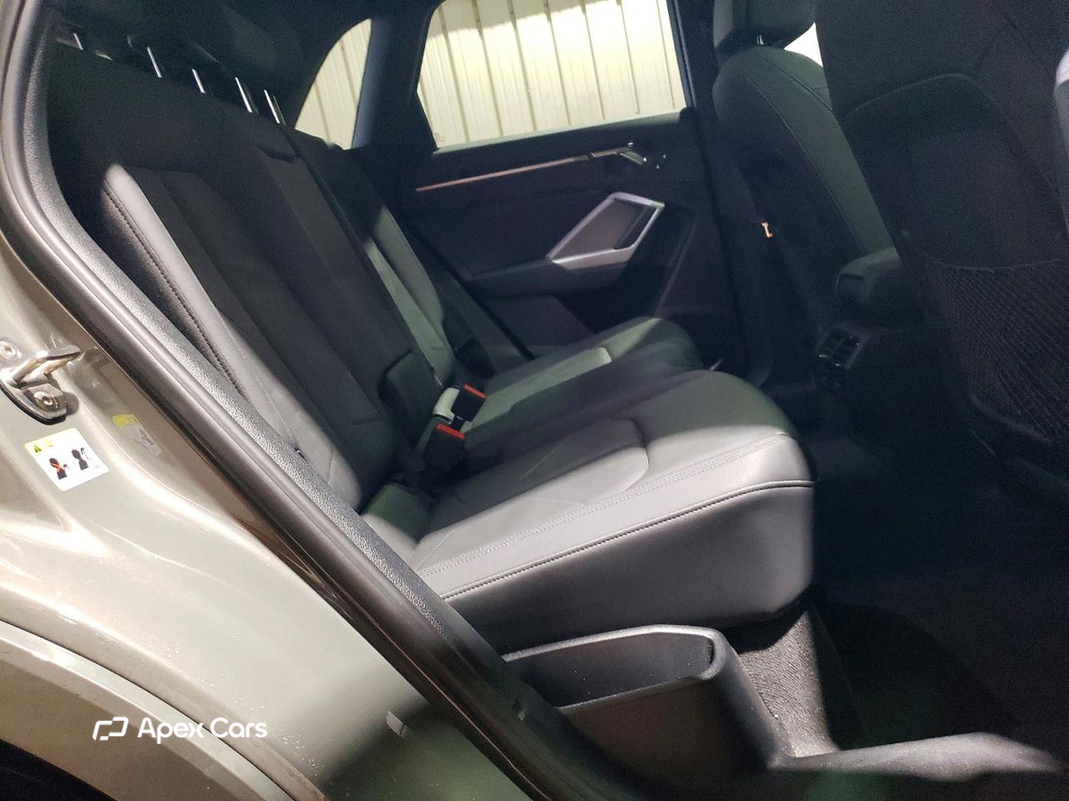 Audi Q3 2021