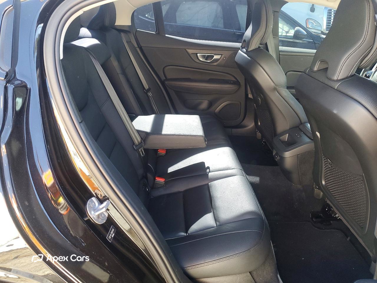 Volvo S60 2024