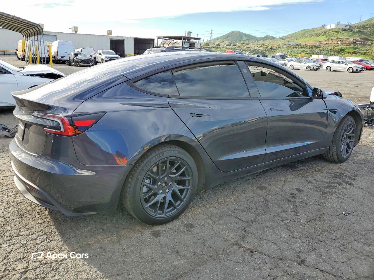 Tesla Model 3 2025