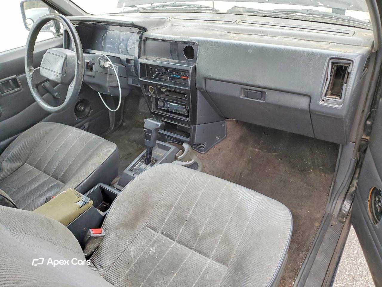 Nissan  1993