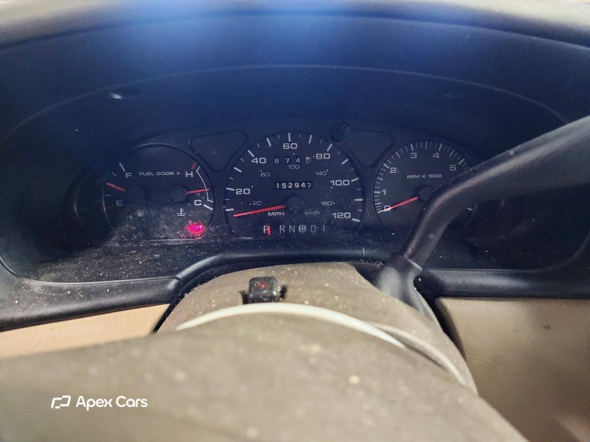Ford Taurus 2001