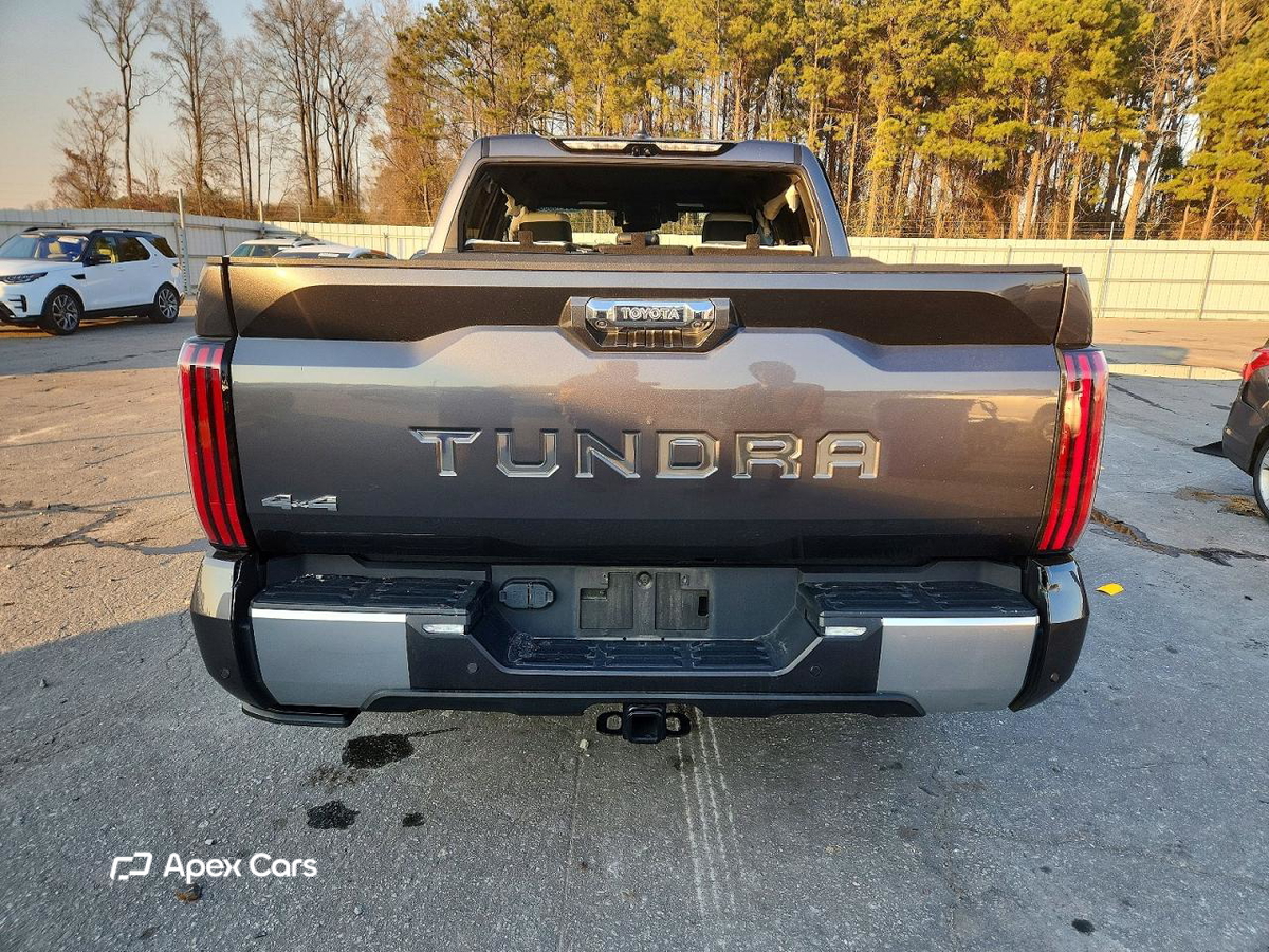 Toyota Tundra 2024