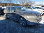 Volvo V60 2023