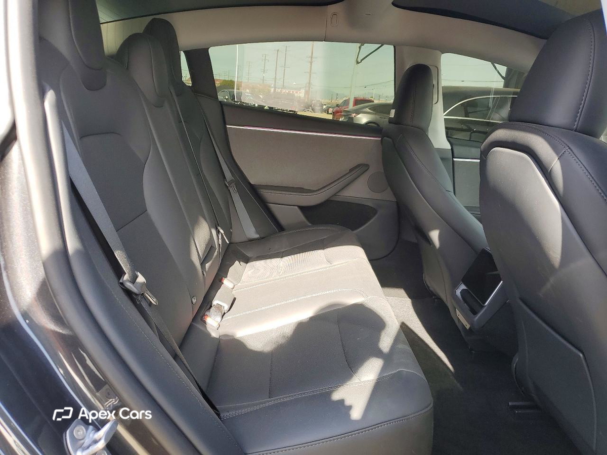 Tesla Model 3 2025