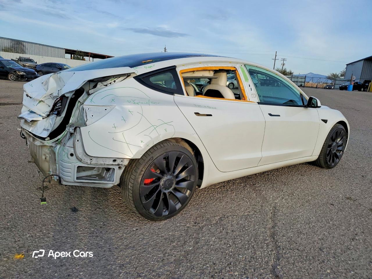 Tesla Model 3 2022