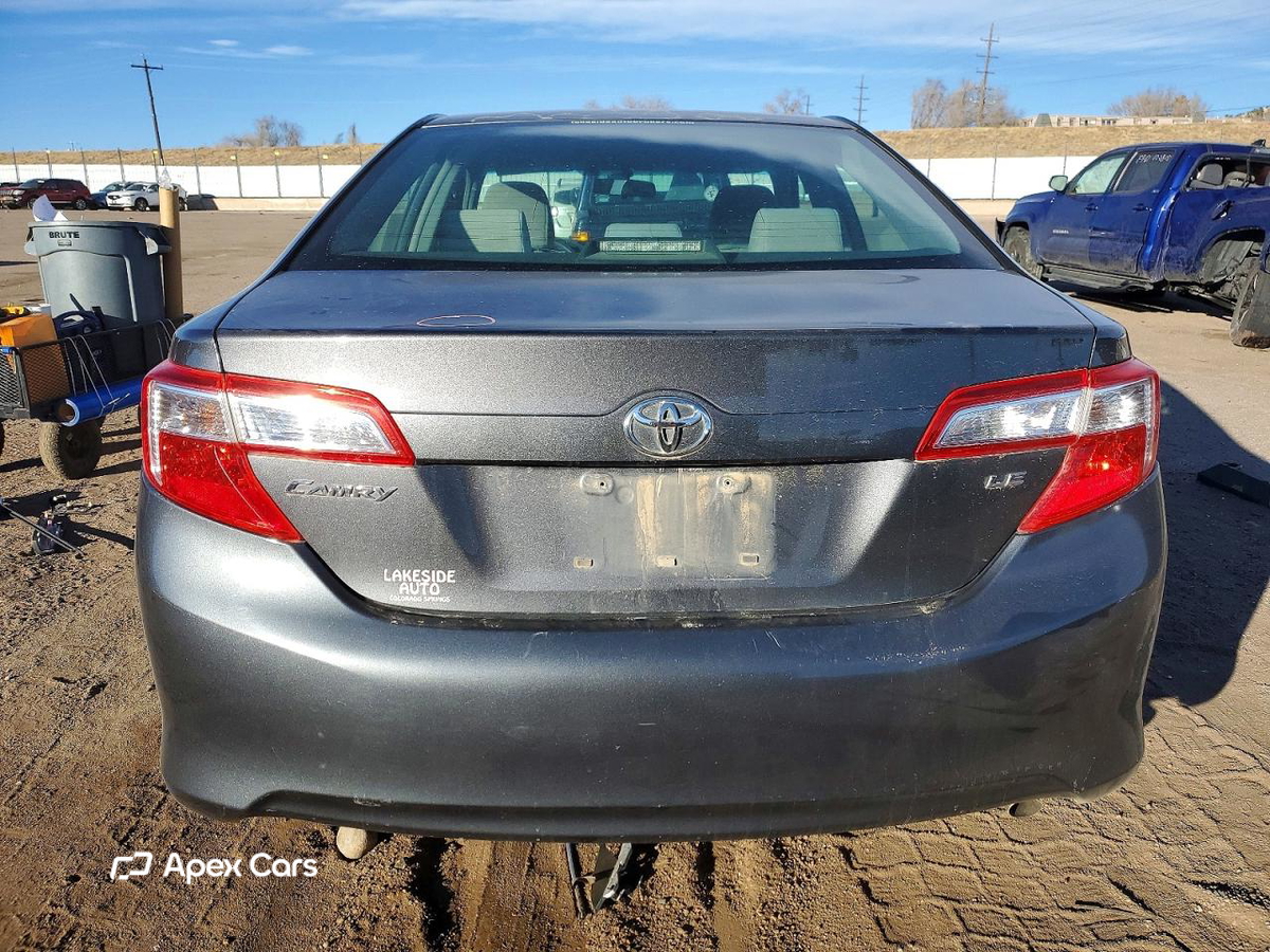 Toyota Camry 2012