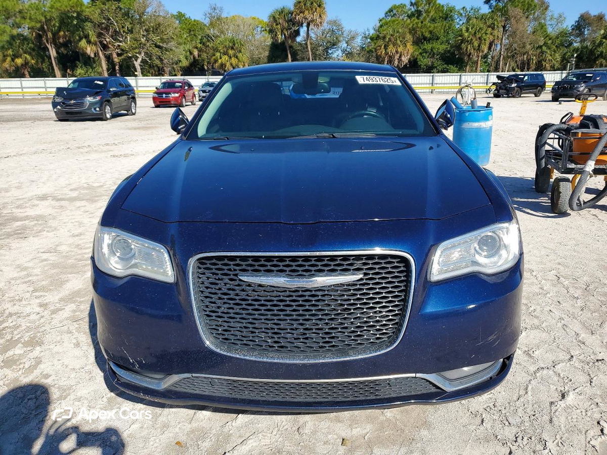 Chrysler 300 2015