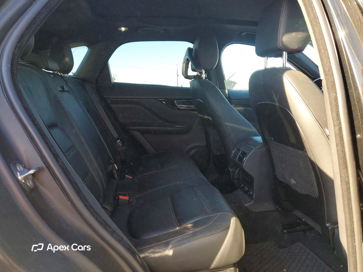 Jaguar F-Pace 2019