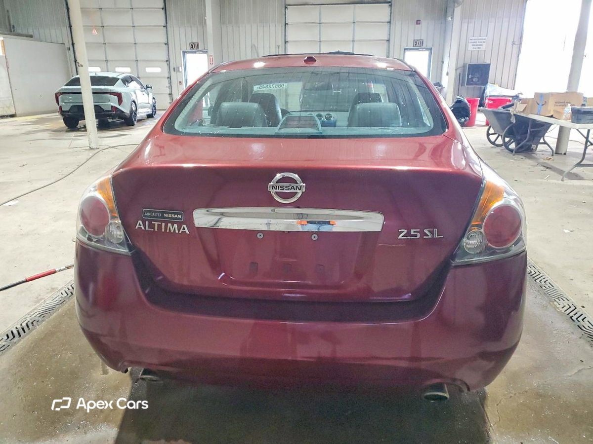 Nissan Altima 2012