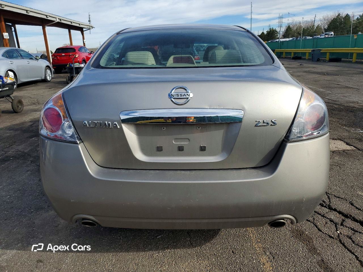 Nissan Altima 2012