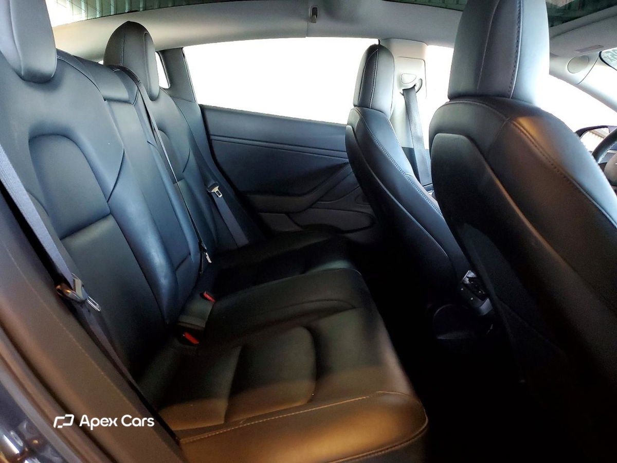 Tesla Model 3 2019