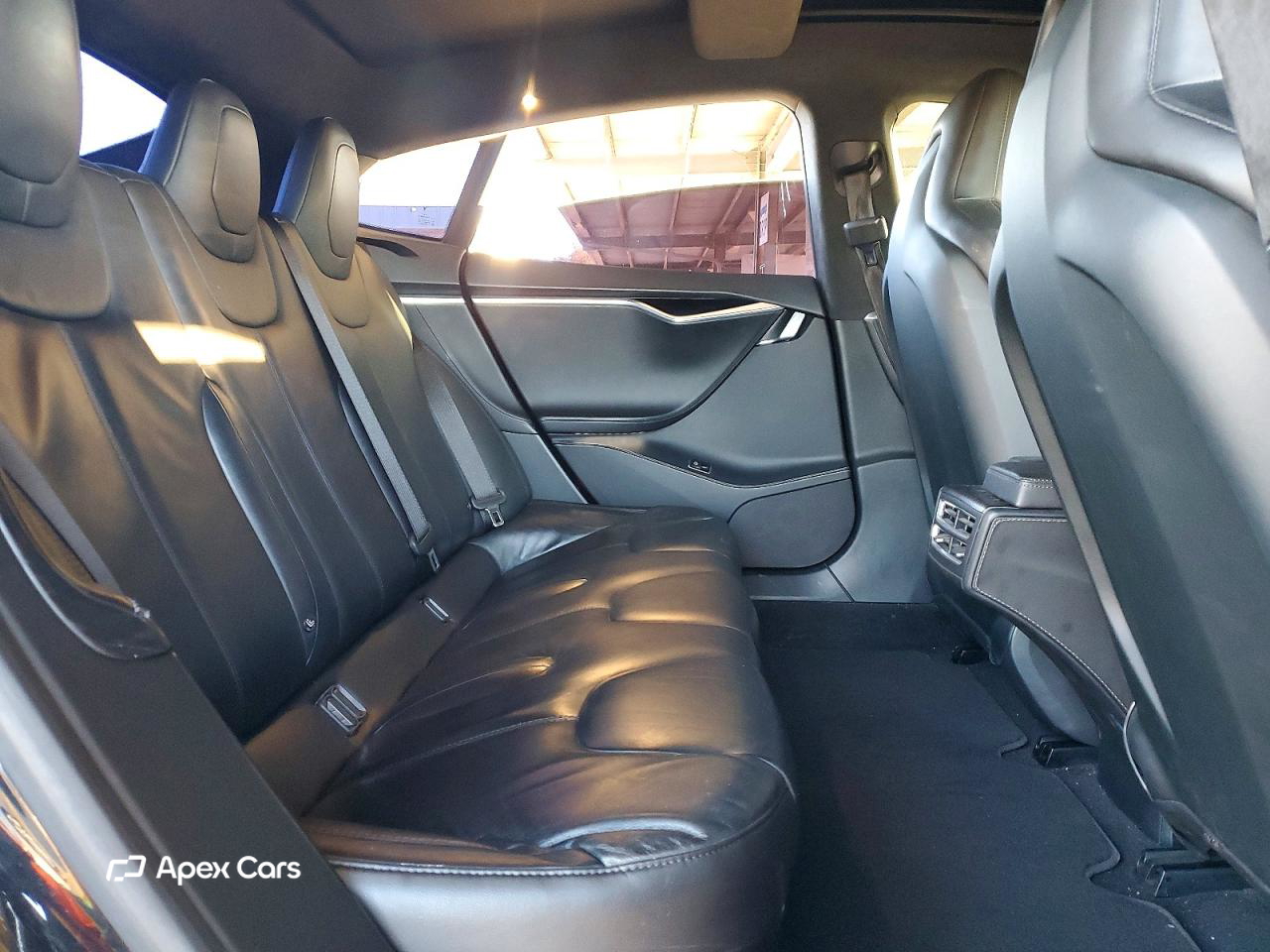 Tesla Model S 2016