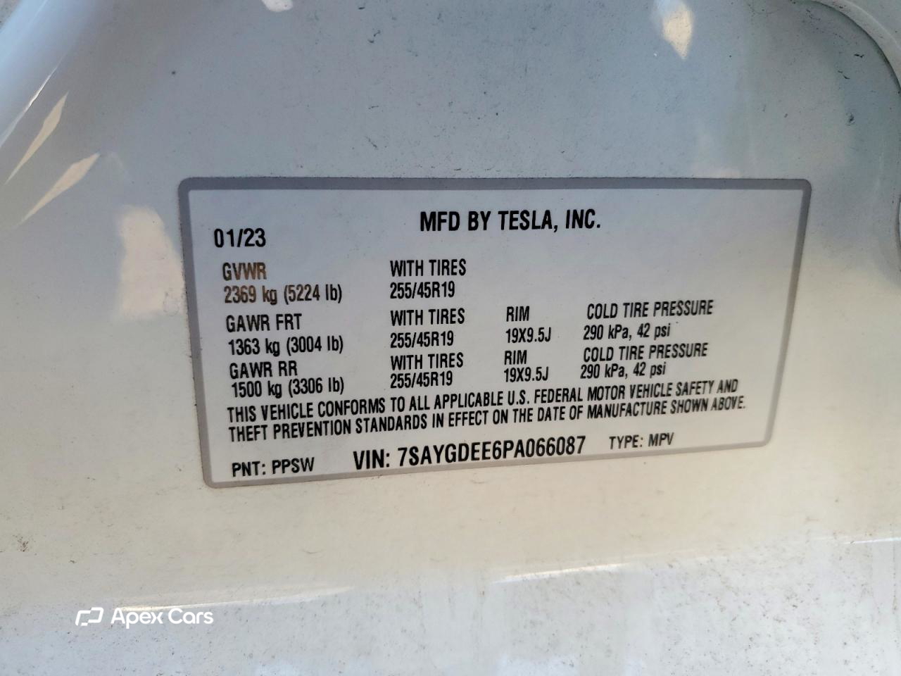 Tesla Model Y 2023