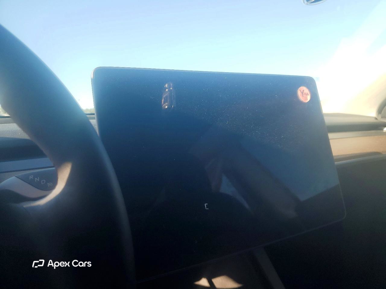 Tesla Model Y 2025
