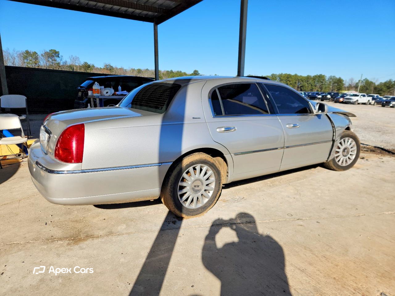 Town Car 2004