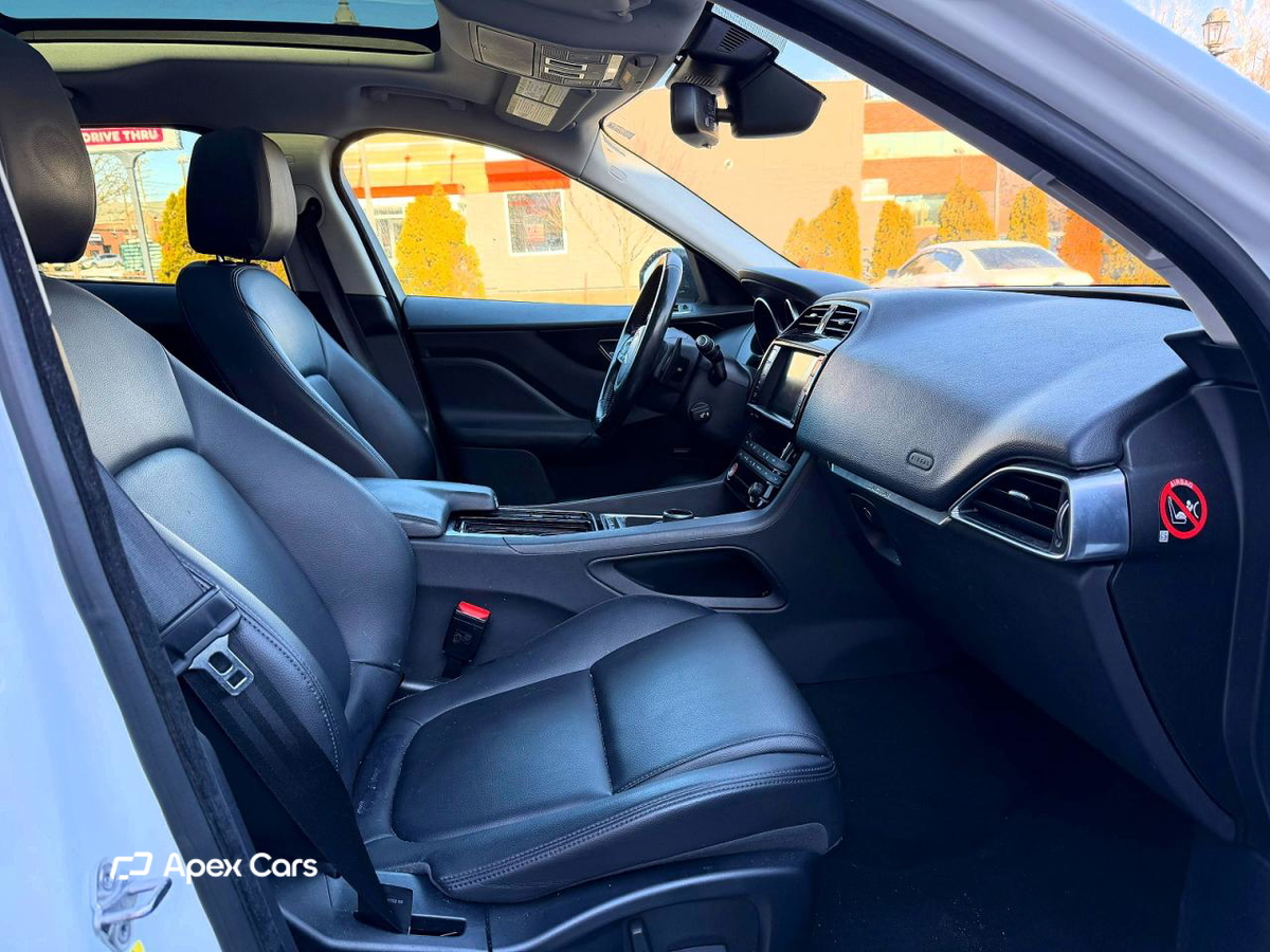 Jaguar F-Pace 2018