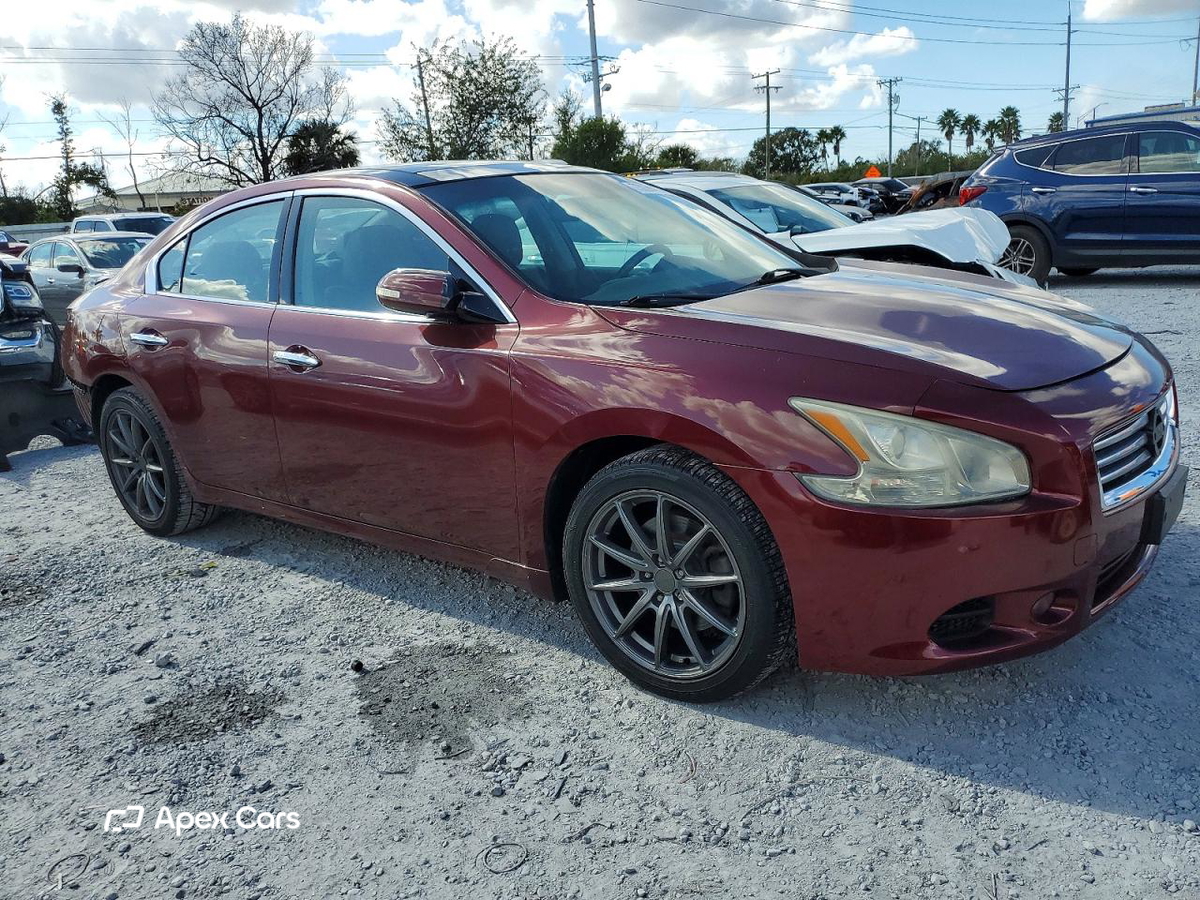 Nissan Maxima 2013